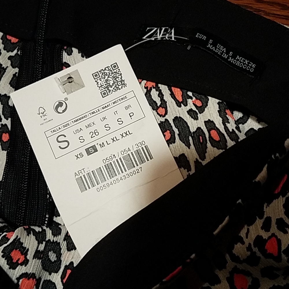 Flowy Animal Print Skirt - Picture 6 of 8